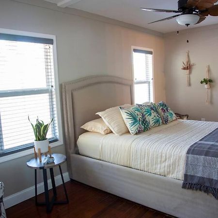 Two Bedroom Ranch With Private Deck Close To Beach Lake Worth Beach Exterior foto