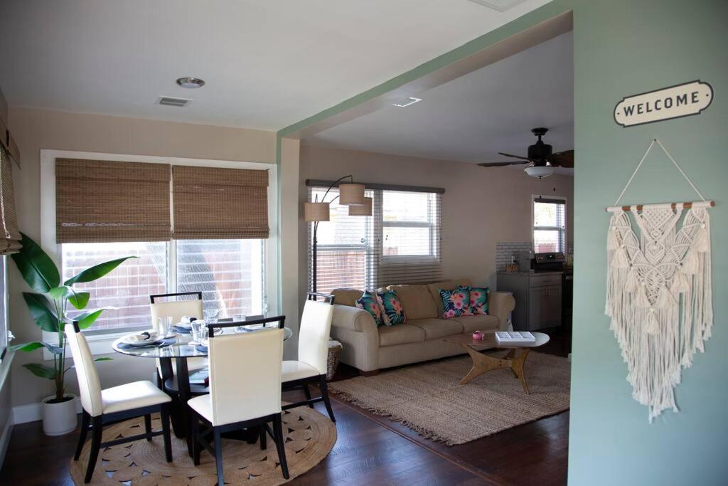 Two Bedroom Ranch With Private Deck Close To Beach Lake Worth Beach Exterior foto