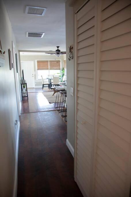 Two Bedroom Ranch With Private Deck Close To Beach Lake Worth Beach Exterior foto
