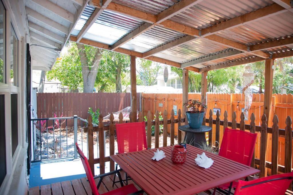 Two Bedroom Ranch With Private Deck Close To Beach Lake Worth Beach Exterior foto