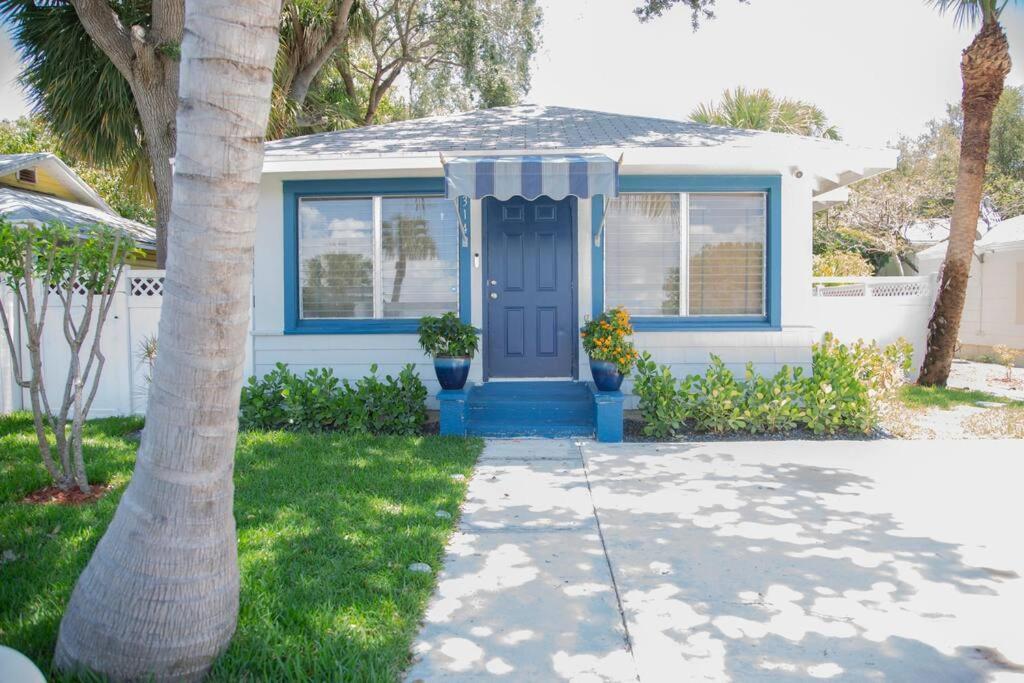 Two Bedroom Ranch With Private Deck Close To Beach Lake Worth Beach Exterior foto