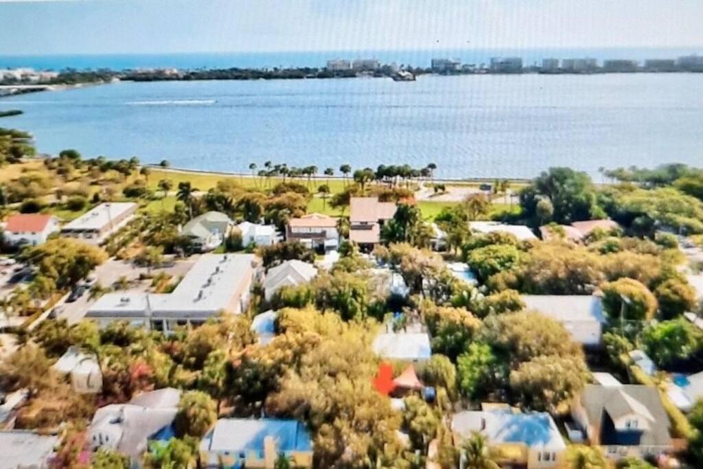 Two Bedroom Ranch With Private Deck Close To Beach Lake Worth Beach Exterior foto
